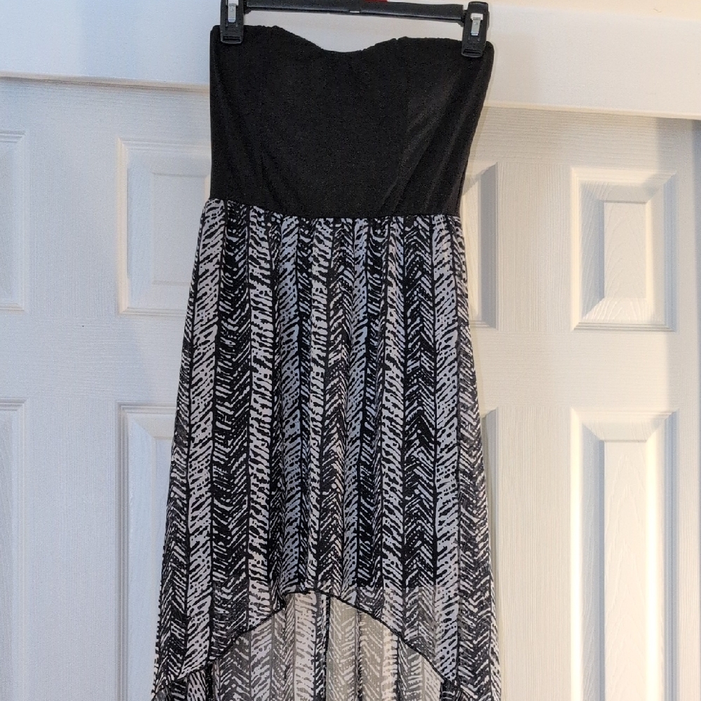Wet Seal Black and White Maxi Dress